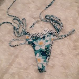 NWOT Moana brand bikini bottoms